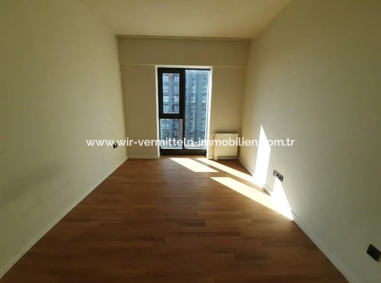 1+1 46 M² 9Th Floor Lake View Apartment For Sale In Beytepe İncek Bulvar Loft Complex