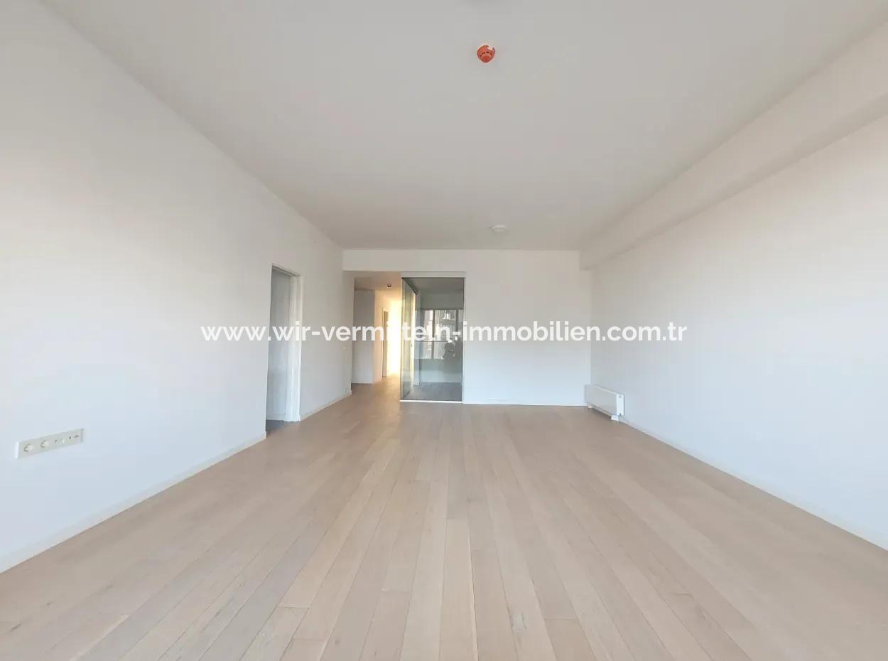 2,5+1 Tenantless Apartment With Landscape View For Sale In İncek Loft Complex