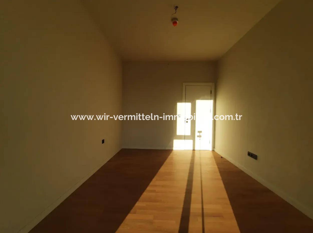 3+1 130 M² 17Rd Floor South Facing Apartment For Sale In Beytepe İncek Bulvar Loft Complex