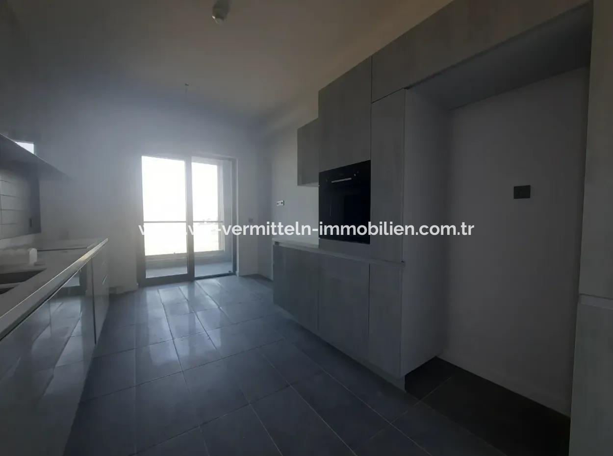 3+1 130 M² 23Rd Floor Boulevard View Apartment For Sale In Beytepe İncek Bulvar Loft Complex
