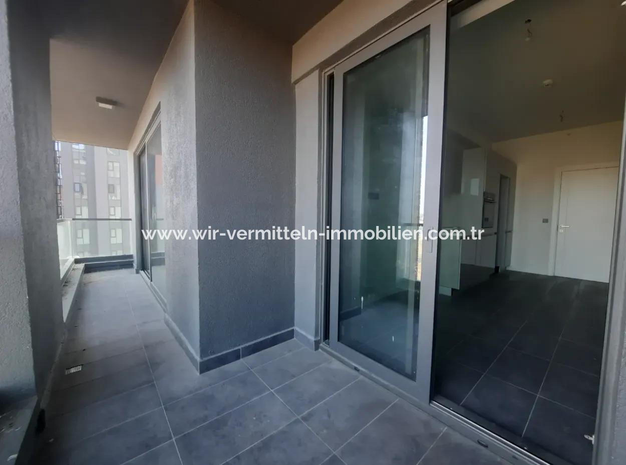 3+1 130 M² 23Rd Floor Boulevard View Apartment For Sale In Beytepe İncek Bulvar Loft Complex