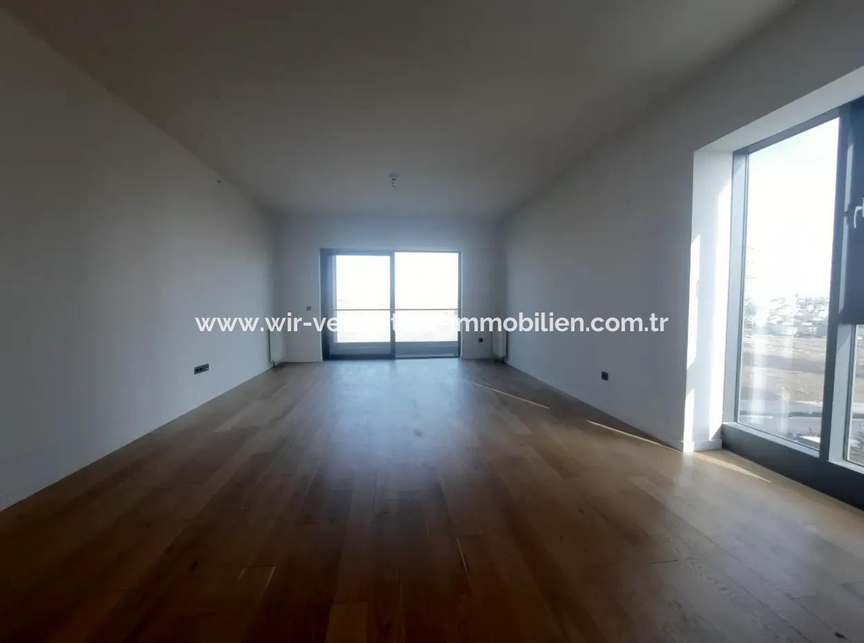 3+1 130 M² 9 Nd Floor Mogan View Apartment For Sale In Beytepe İncek Bulvar Loft Complex