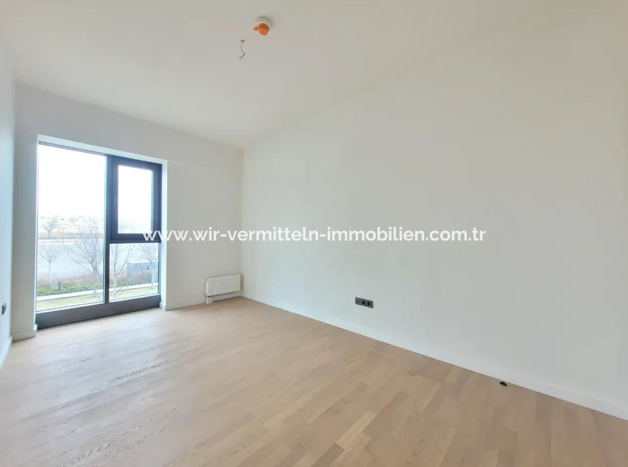 110 M2 2+1 6St Floor Tenantless Apartment For Sale In Beytepe İncek Bulvar Loft Complex