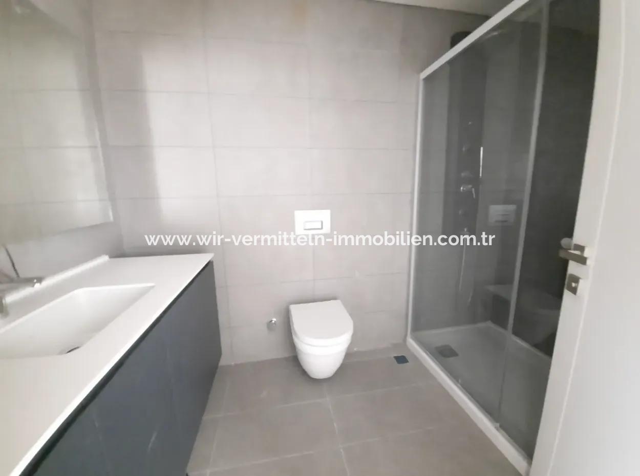 4+1 17 Th Floor Tenantless Apartment For Sale In Beytepe İncek Bulvar Loft Complex