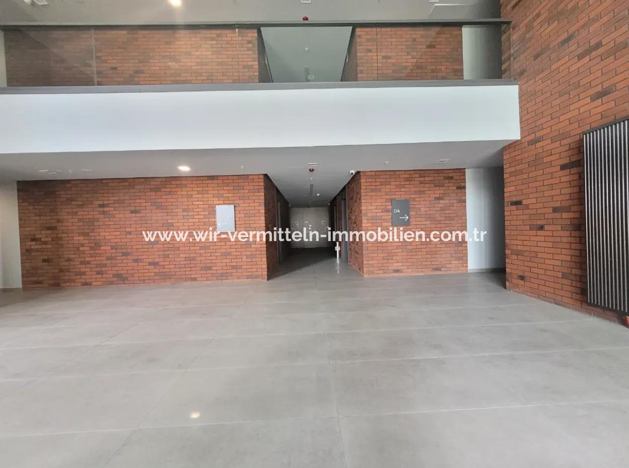 4+1 17 Th Floor Tenantless Apartment For Sale In Beytepe İncek Bulvar Loft Complex