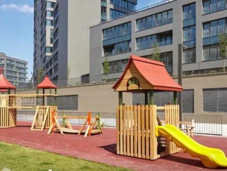 İncek Loft For Sale 3.5+1 140 M² 3Rd Floor Landscape Facade Apartment