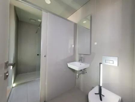 Vacant İncek Loft For Sale 1+1 2Nd Floor Apartment With Lake View