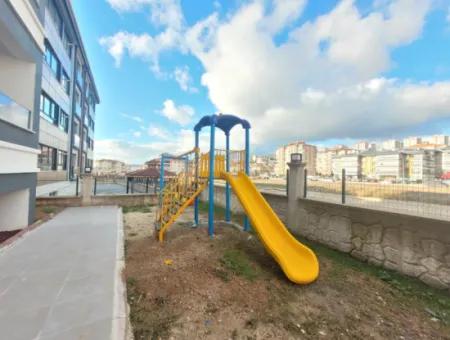 Suitable For Citizenship Luxury 200 M² Apartment For Sale On An Intermediate Floor With Park View In Bahçelievler Neighborhood, Gölbaşı, Ankara,