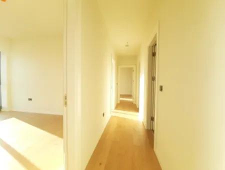 3+1 130 M² 17Rd Floor South Facing Apartment For Sale In Beytepe İncek Bulvar Loft Complex