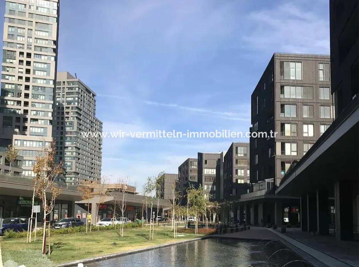 İncek Loft Satılık 3+1 Bahçe Dubleksi Şehir Manzaralı Daire