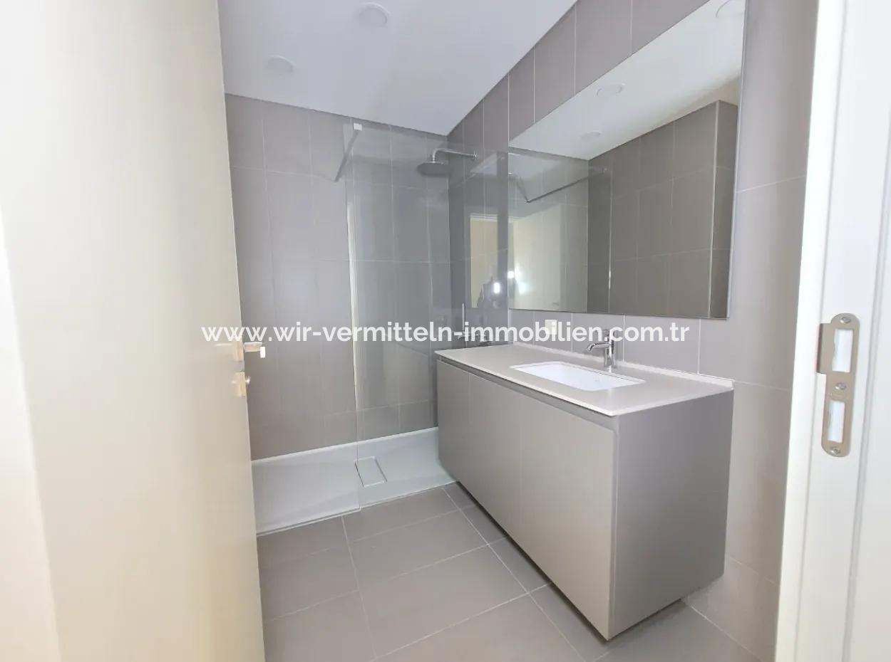 İncek Loft Satılık 2,5+1 Peyzaj Manzaralı 1.Kat Daire