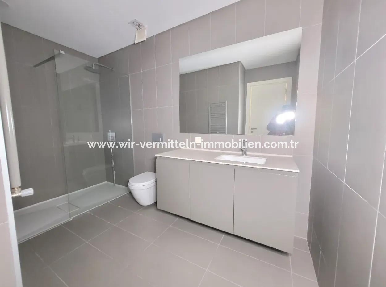 Boş Krediye Uygun İncek Loft Satılık 2,5+1 Peyzaj Manzaralı Kiracısız 2.Kat Daire