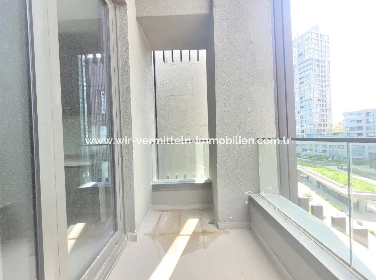 İncek Loft Satılık  5.5+1 Dubleks  Peyzaj Manzaralı 4.Kat Kiracısız Daire