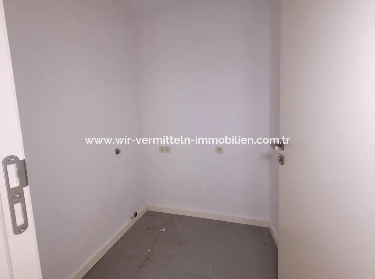 İncek Loft Satılık  5,5+1 Dubleks Peysaj Manzaralı 5.Kat Kiracısız Daire