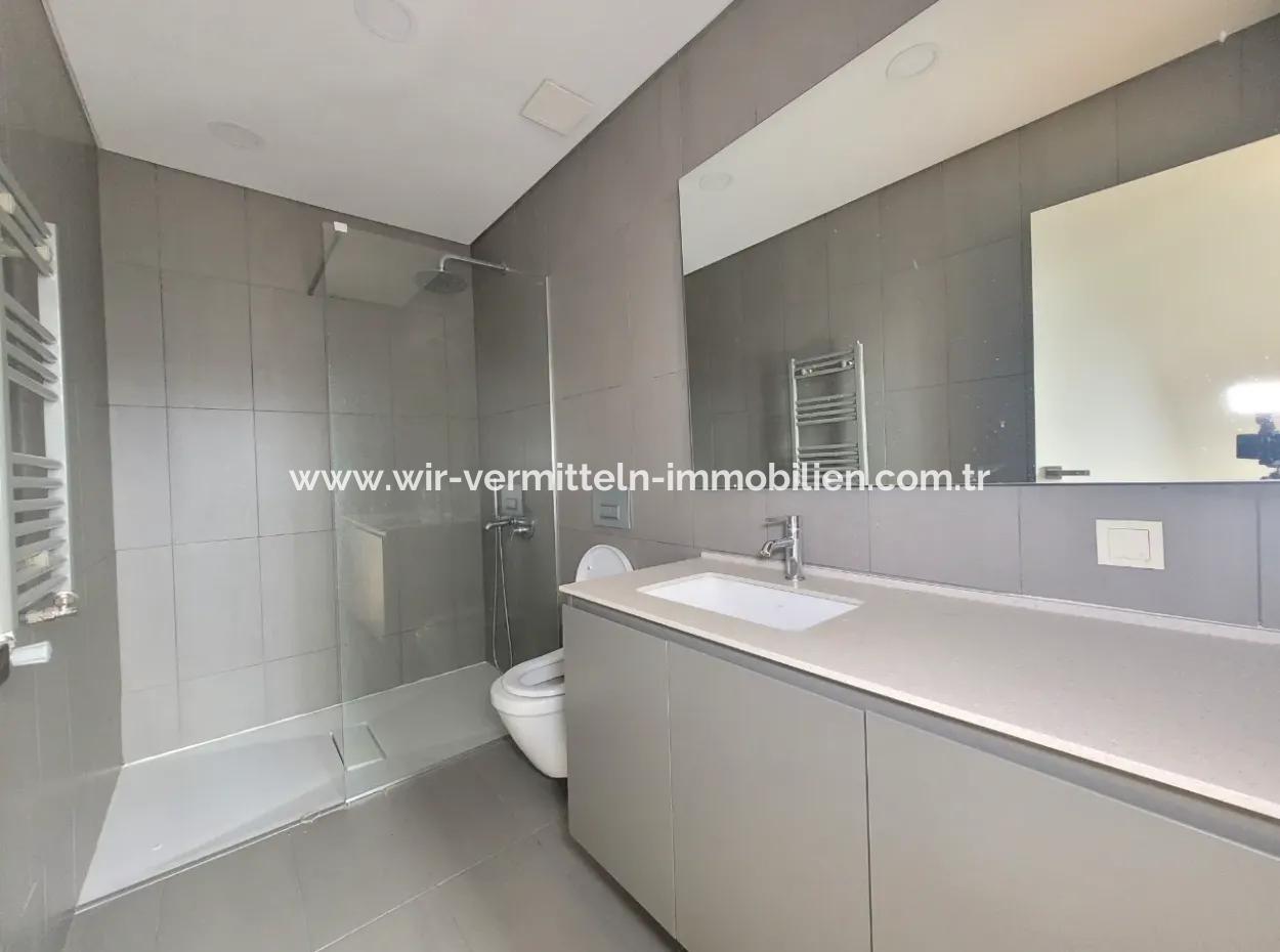 İncek Loft Satılık  5,5+1 Dubleks Peysaj Manzaralı 5.Kat Kiracısız Daire