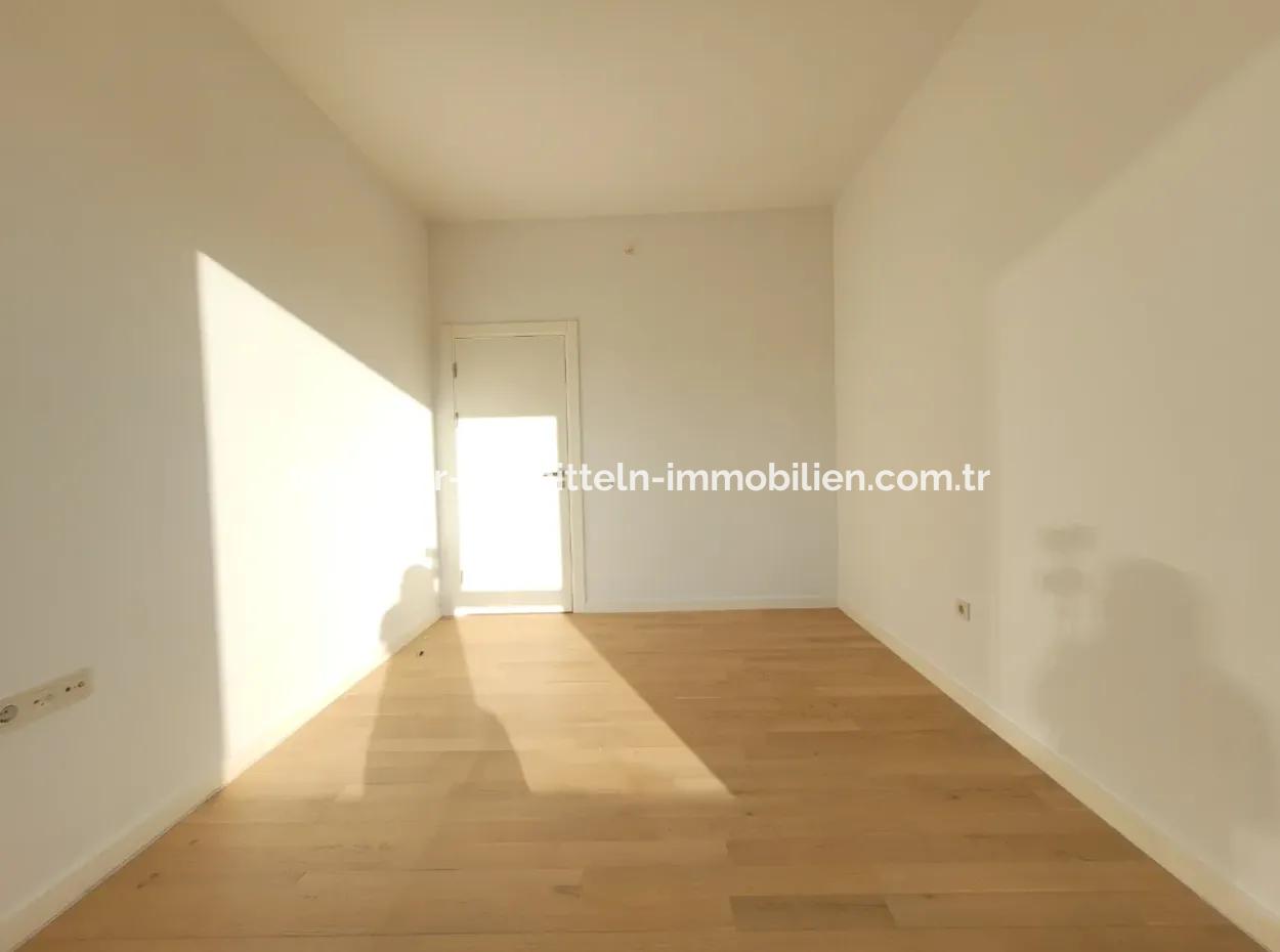 İncek Loft Satılık Teraslı  3+1 Şehir Manzaralı 4.Kat Daire