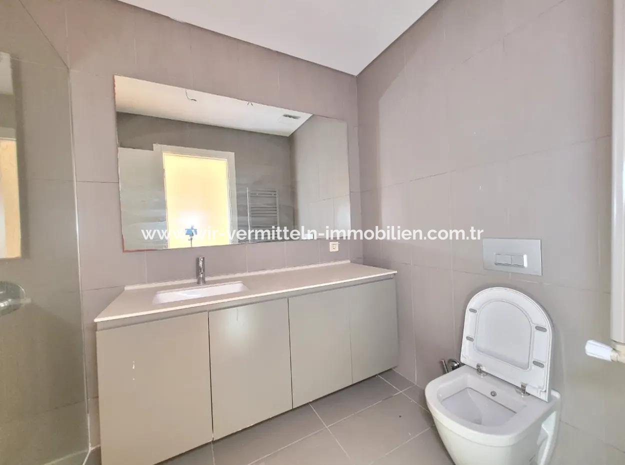 İncek Loft Satılık Teraslı  3+1 Şehir Manzaralı 4.Kat Daire