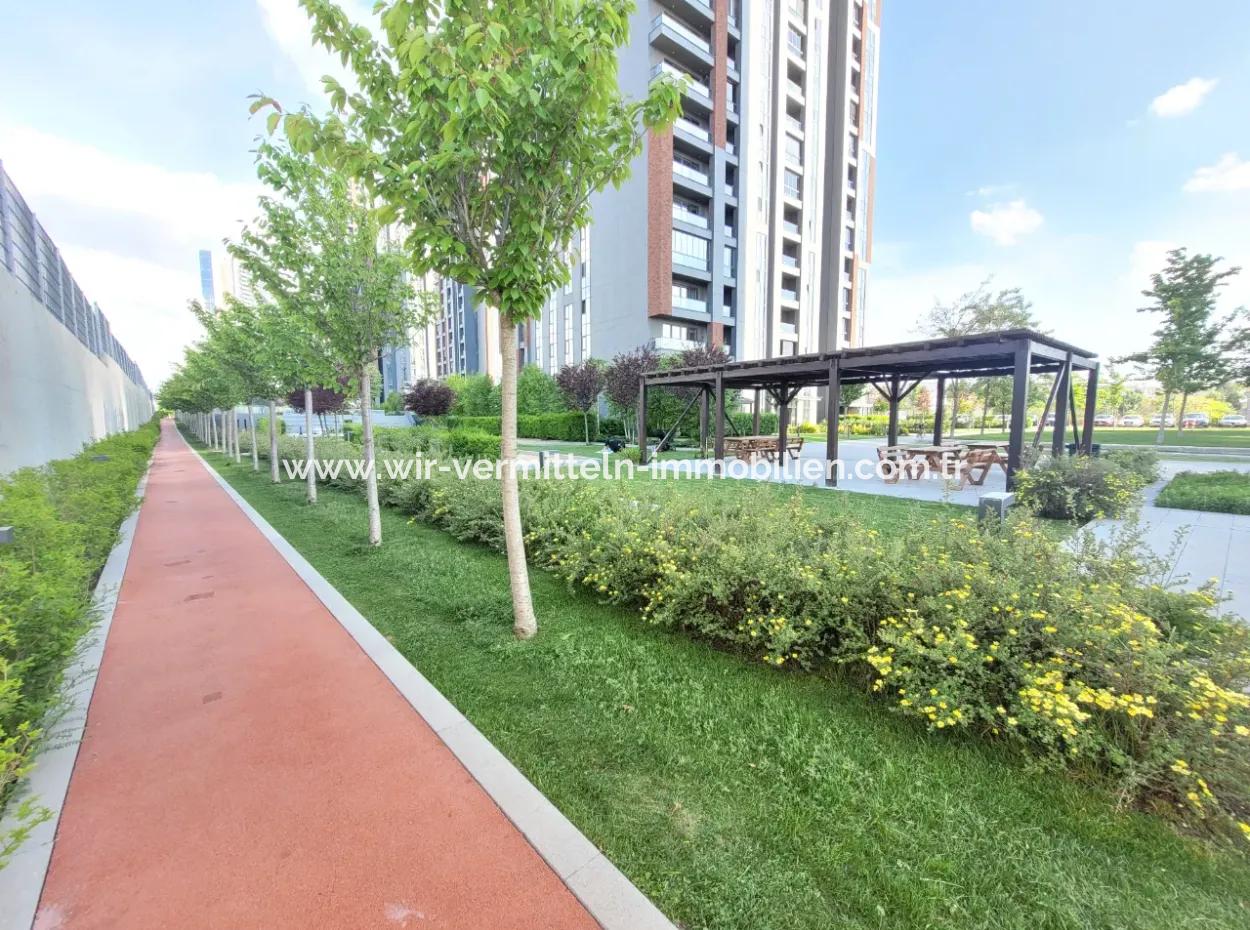 Beytepe İncek Bulvar Loft Satılık 3+1 130 M² 1.Kat Park Manzaralı Güney Cephe Daire