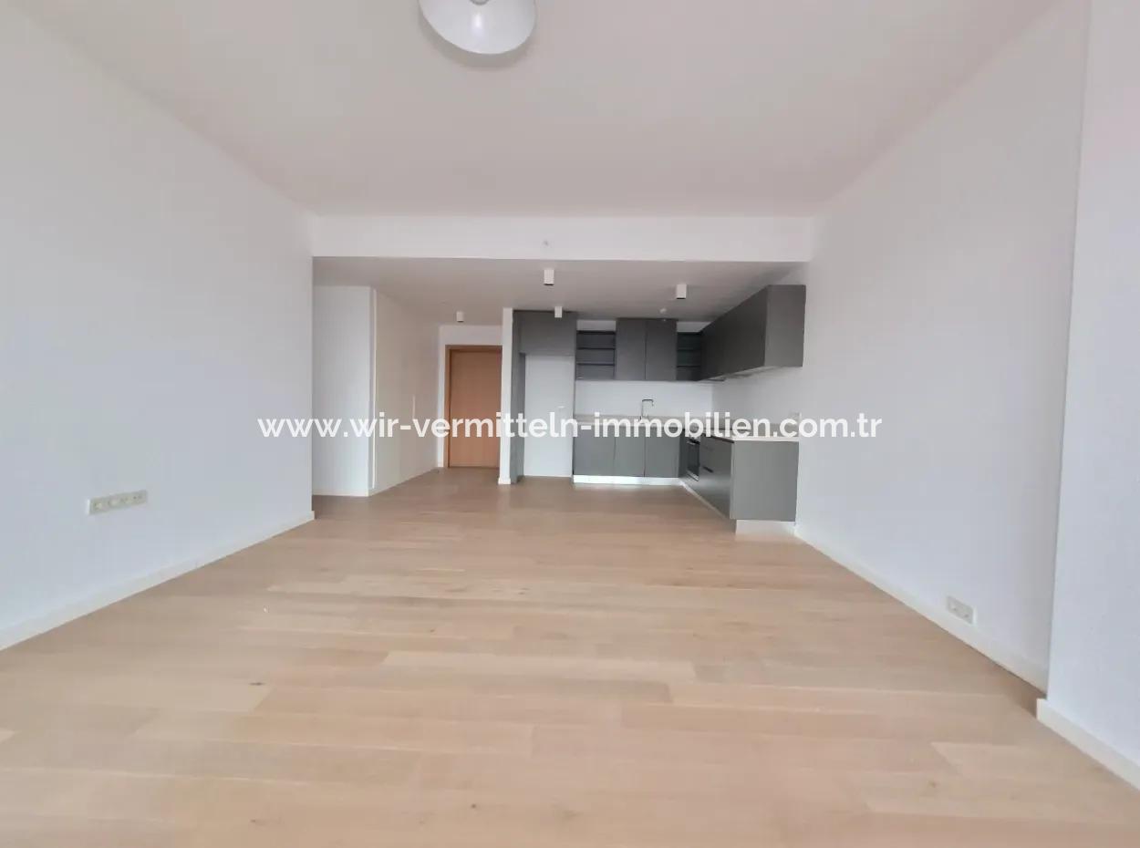 İncek Loft  Kiralık 2+1 85 M² 6.Kat Mogan Cephe Daire