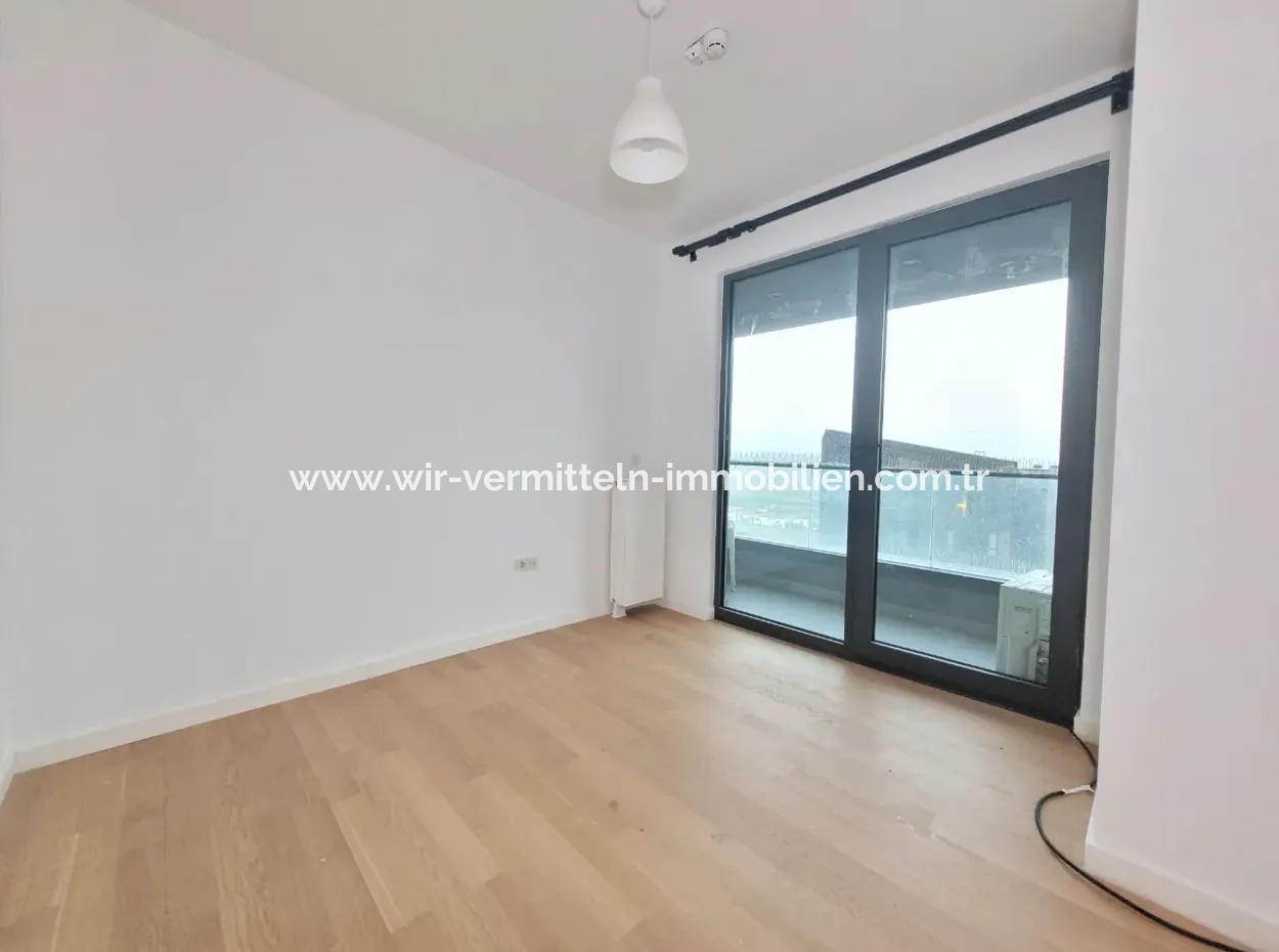 İncek Loft  Kiralık 2+1 85 M² 6.Kat Mogan Cephe Daire