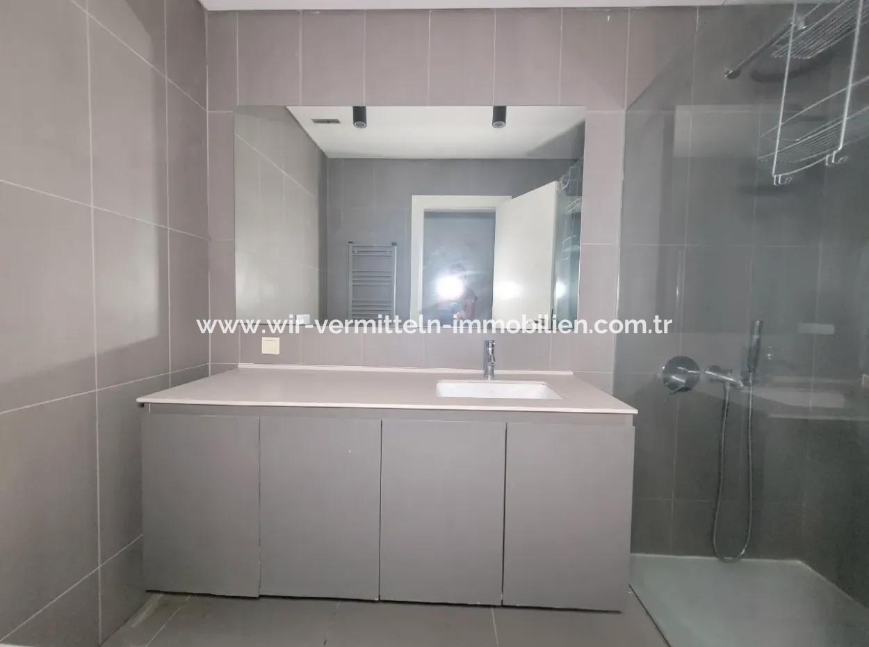 İncek Loft  Kiralık 2+1 85 M² 6.Kat Mogan Cephe Daire