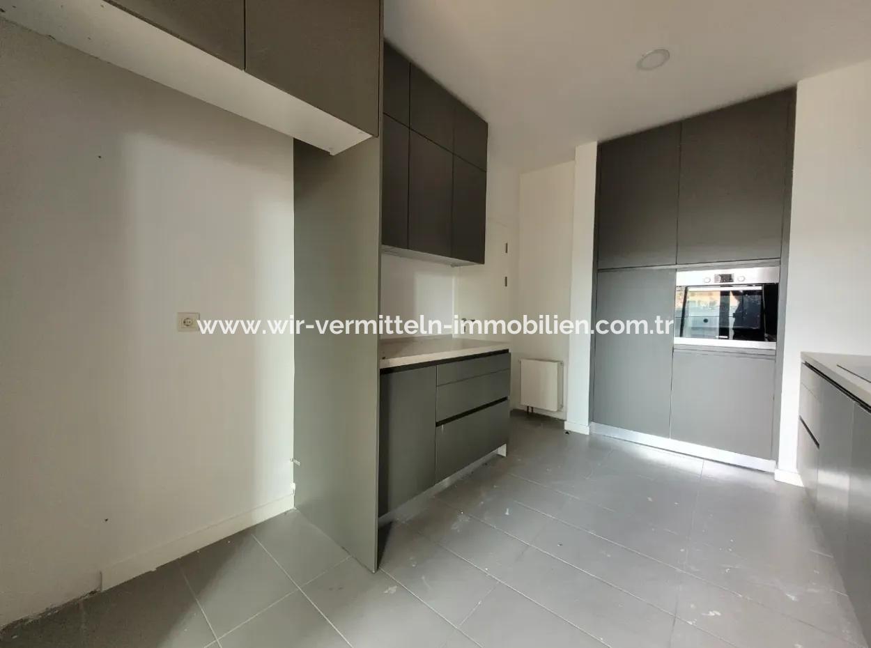 İncek Loft Satılık 5,5+1 Dubleks Peysaj Manzaralı Kiracısız Daire