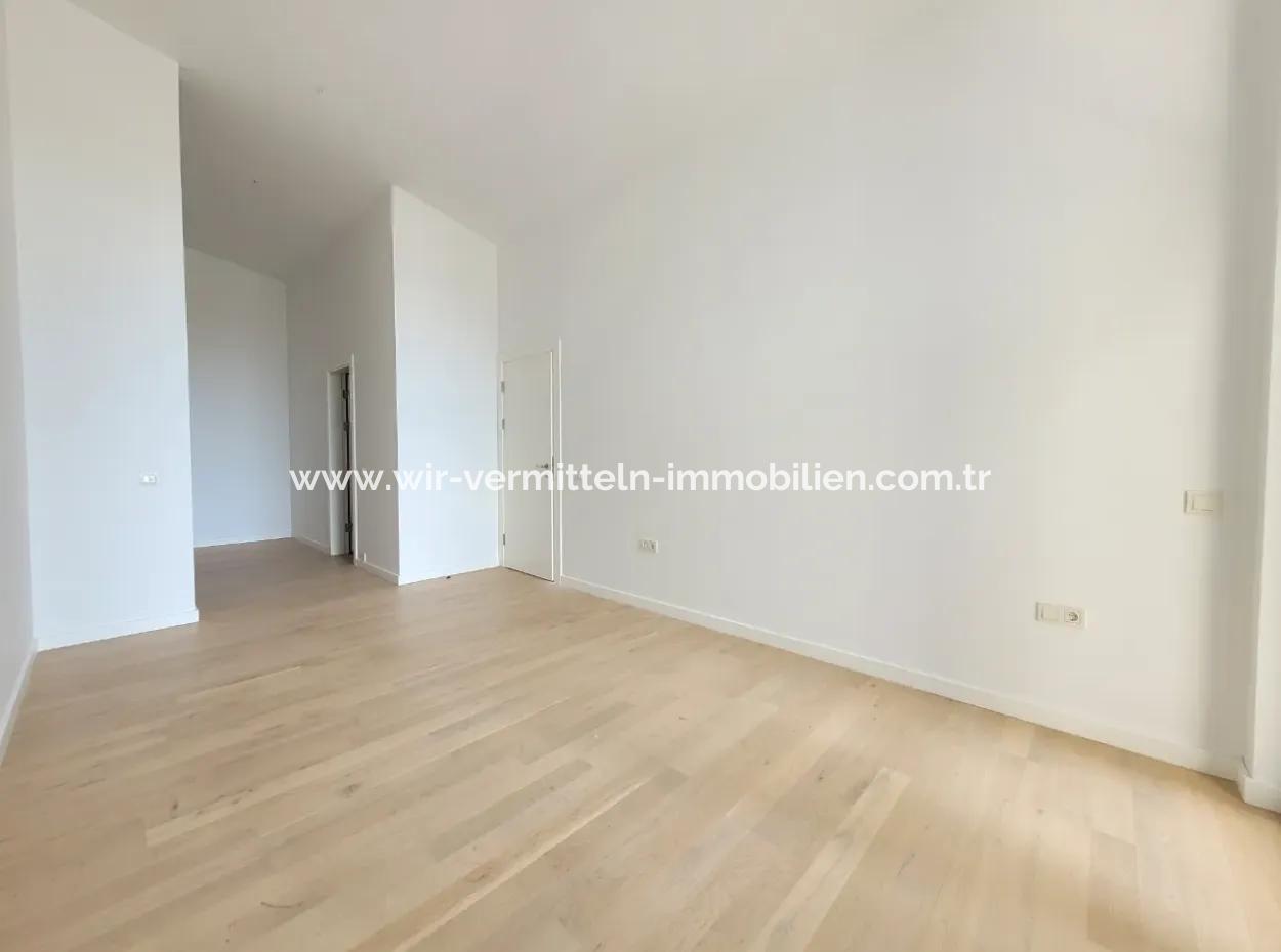 İncek Loft Satılık 5,5+1 Dubleks Peysaj Manzaralı Kiracısız Daire