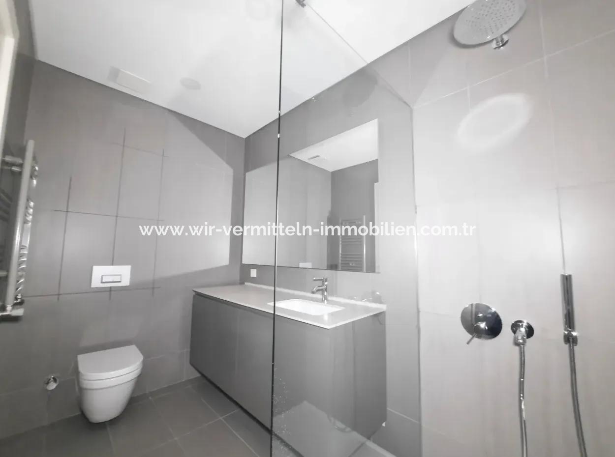 İncek Loft Kiralık  3,5+1  Göl Manzaralı