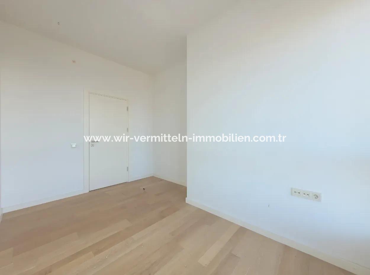 İncek Loft Kiralık 3+1 Şehir Manzaralı 19.Kat Daire