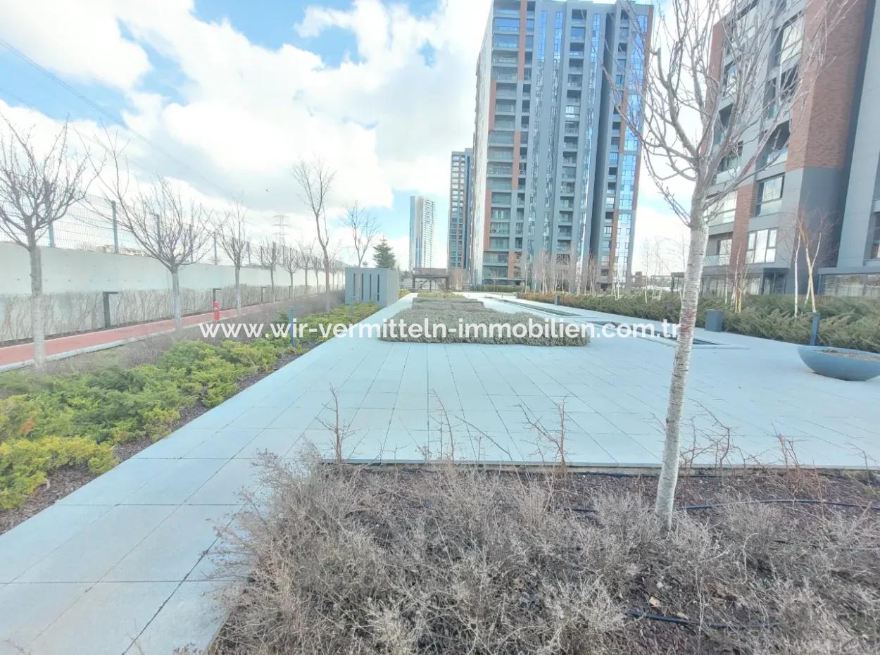 Kiralık Beytepe İncek Bulvar Loft Satılık 1+1 55 M² 17.Kat Daire