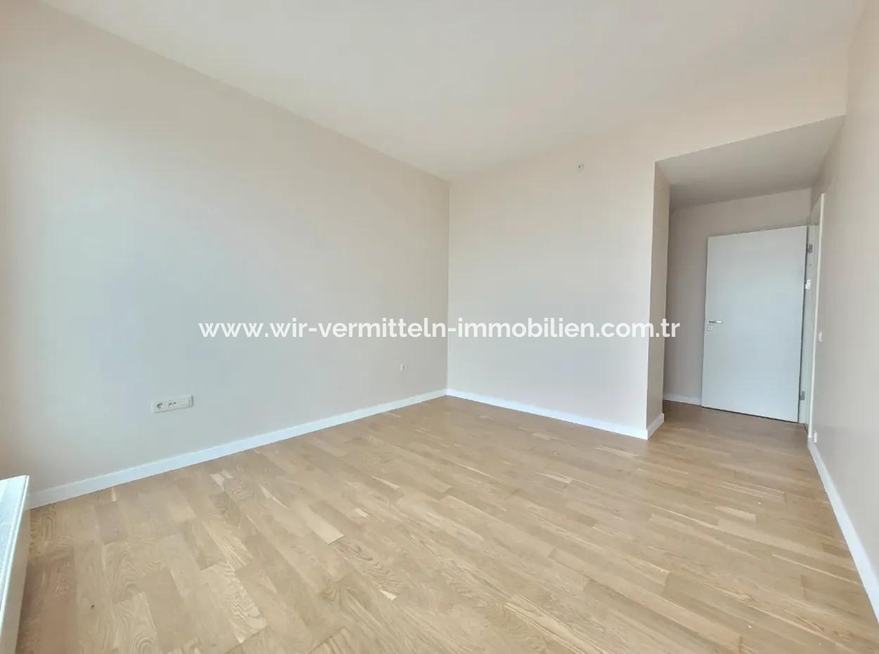 İncek Loft Satılık  2+1 85 M² 22.Kat Mogan Cephe Daire