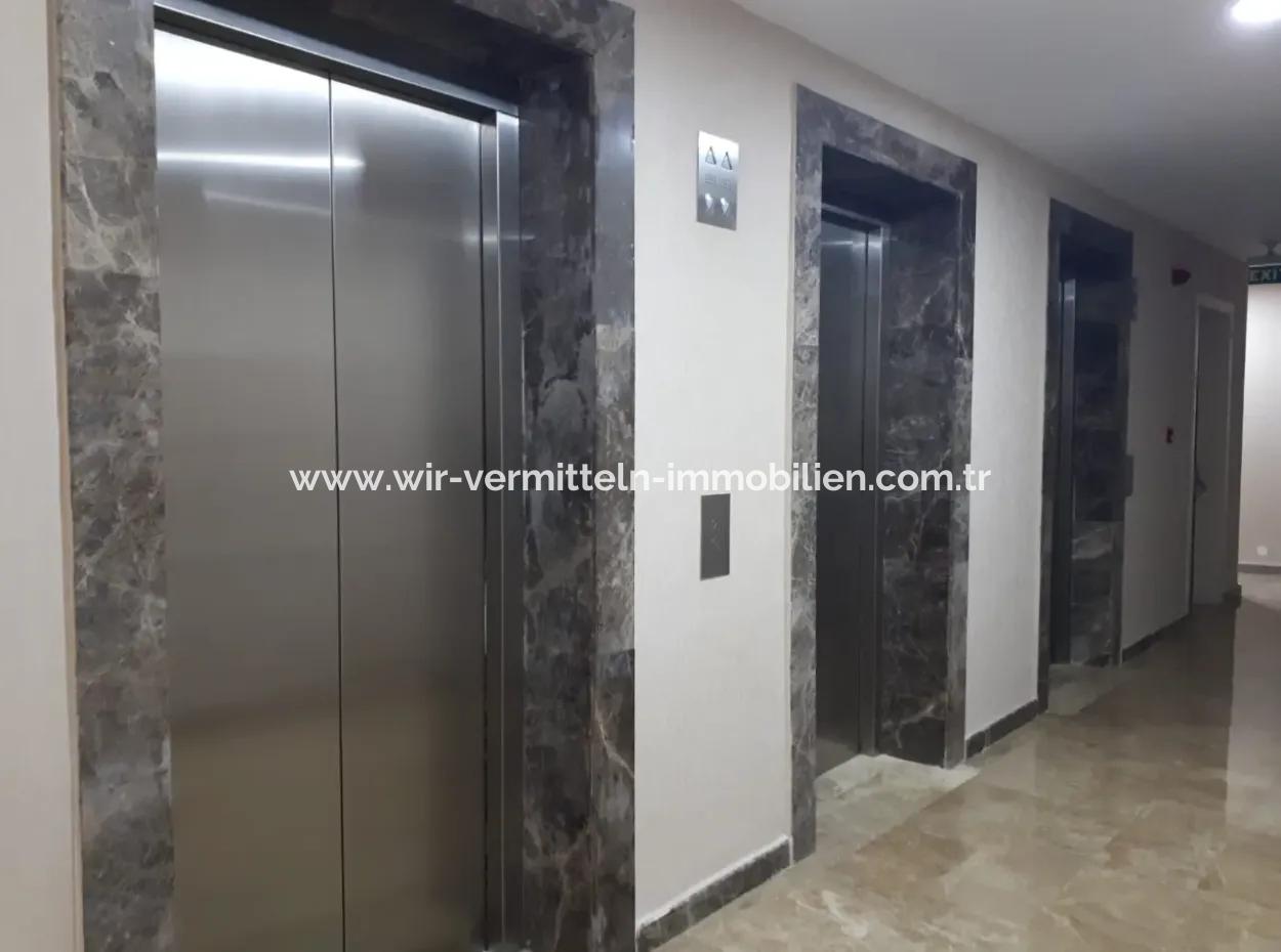 Boş Lüks Eşyalı  İncek Prestij Kiralık  1+1 62 M² 18.Kat Daire