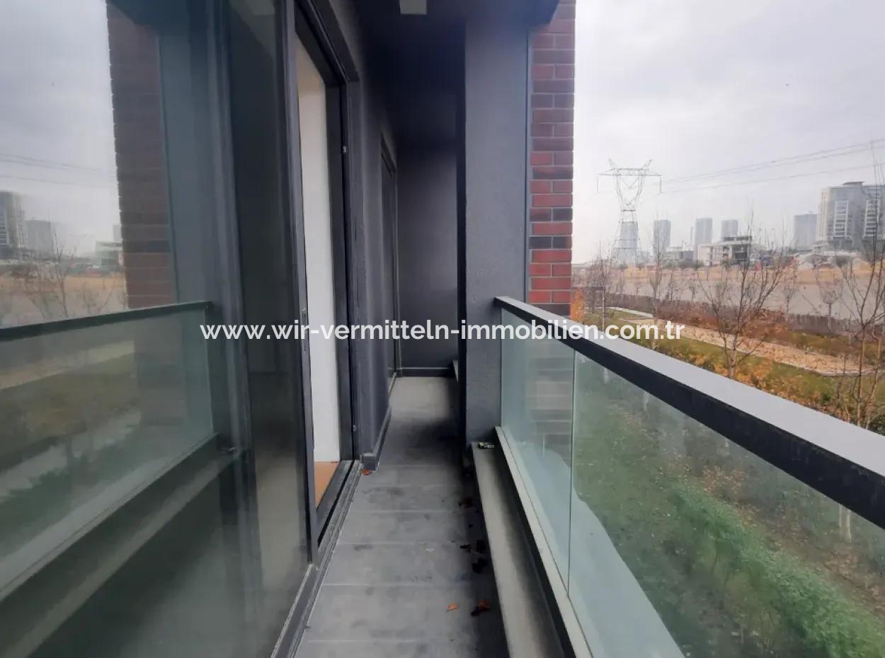 Beytepe İncek Bulvar Loft Satılık 110 M2 2+1  3.Kat Daire