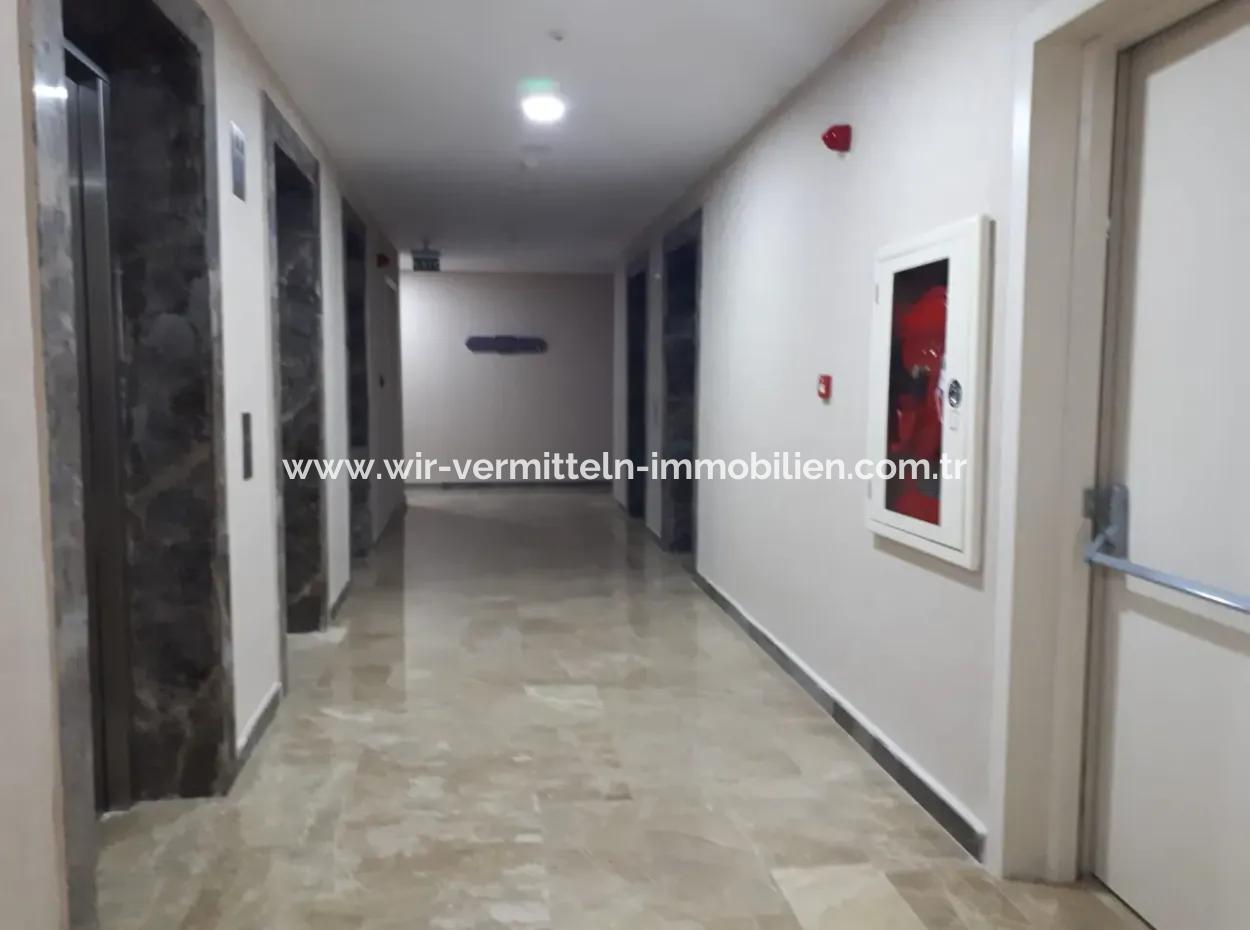 İncek Prestij Satılık  1+1 62 M² Kartal Yuvası 43.Kat Daire