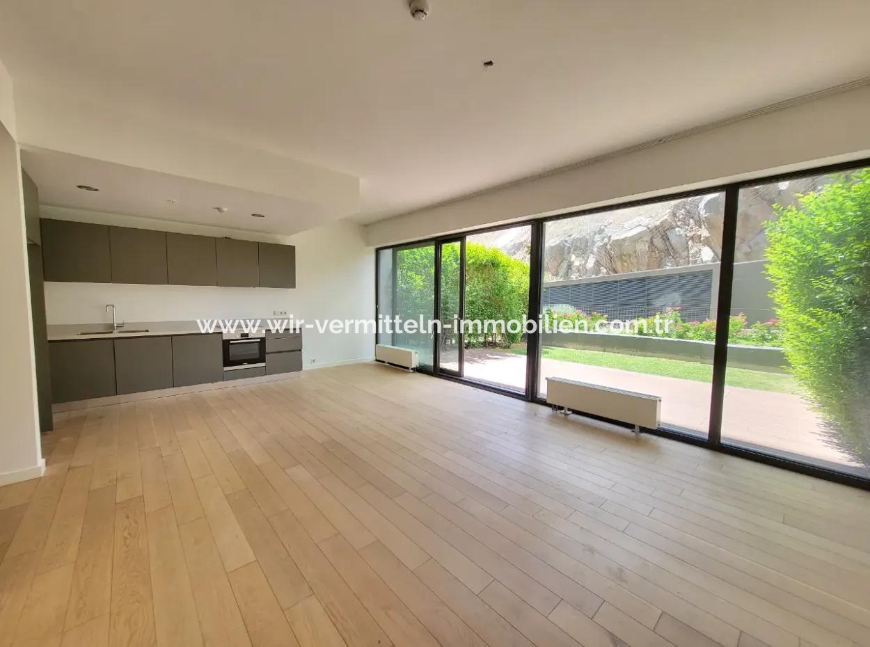 Boş Faturalı İncek Loft Satılık  2+1 Bahçe Dubleks Şehir Manzaralı Daire