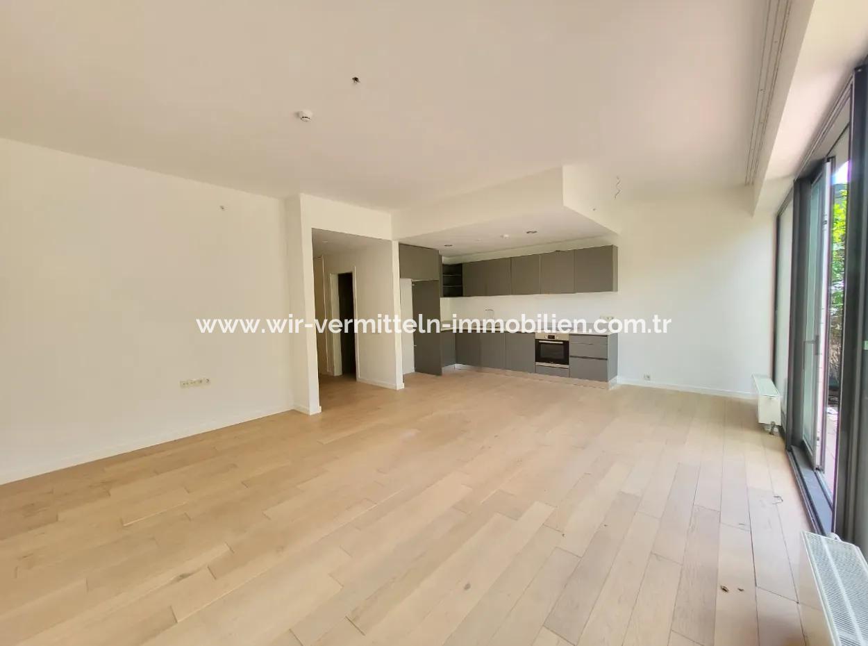 Boş Faturalı İncek Loft Satılık  2+1 Bahçe Dubleks Şehir Manzaralı Daire