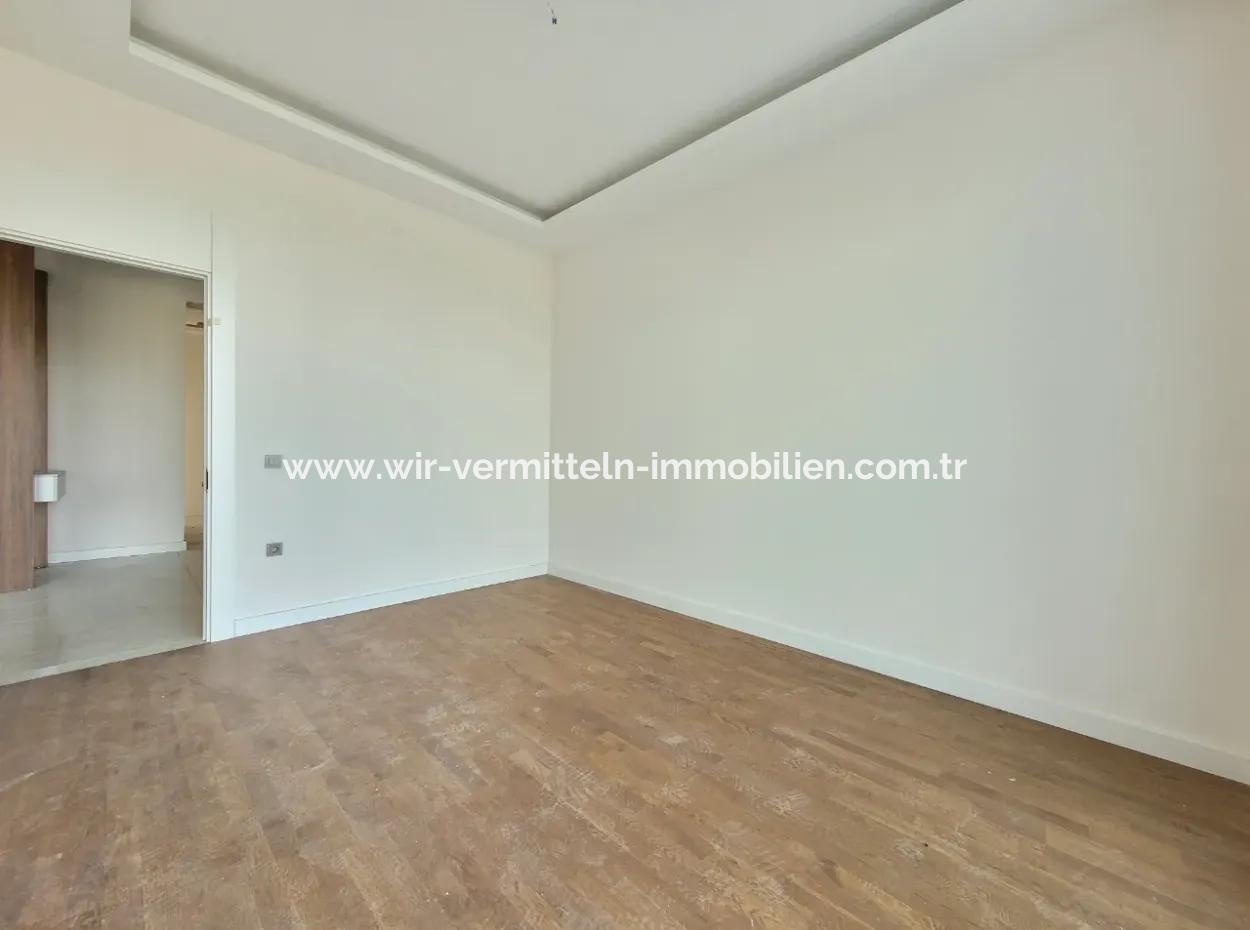 Ankara Çayyolu Alacaatlı Mh. Satılık Viole Sitesi As Royal Prestij Yatay Mimarı Bahçe Katı  4+1 Daire