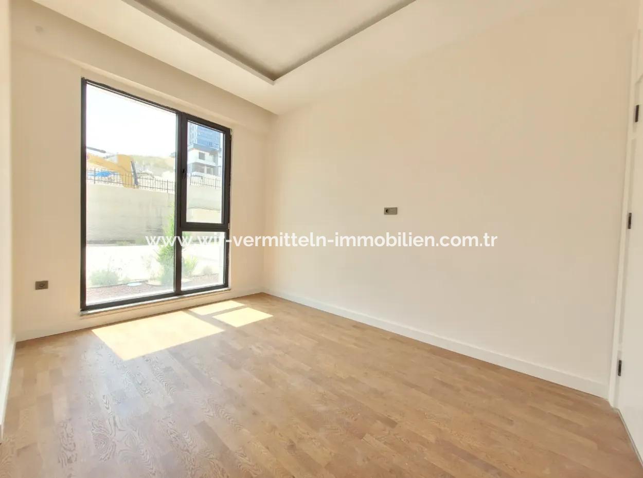 Ankara Çayyolu Alacaatlı Mh. Satılık Viole Sitesi As Royal Prestij Yatay Mimarı Bahçe Katı  4+1 Daire