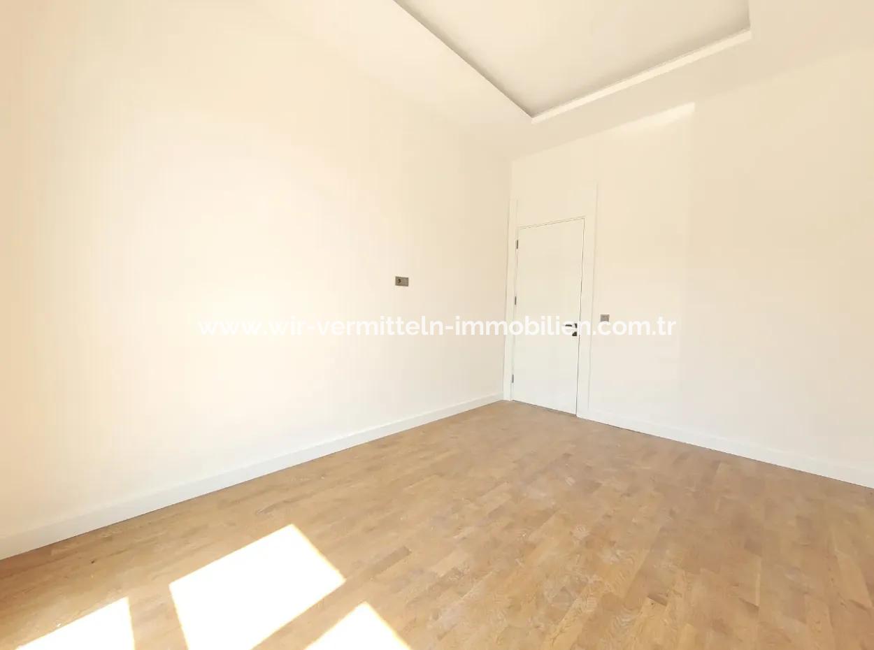 Ankara Çayyolu Alacaatlı Mh. Satılık Viole Sitesi As Royal Prestij Yatay Mimarı Bahçe Katı  4+1 Daire