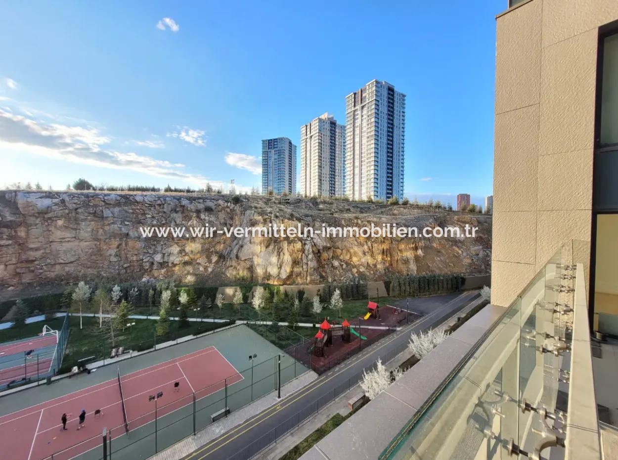 Boş İncek Loft Satılık  Teraslı 4+1  Mogan Manzaralı 146 M² 1.Kat Daire