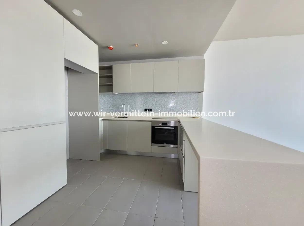 İncek Loft Satılık 1+1 Şehir Manzaralı 20.Kat Daire