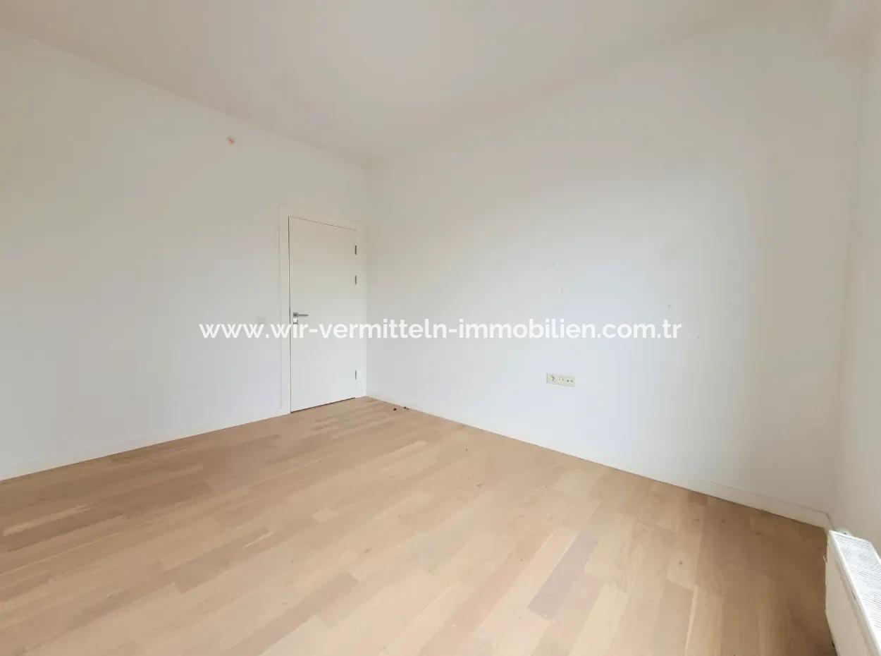 İncek Loft Satılık Teraslı  3+1 Şehir Manzaralı 3.Kat Daire