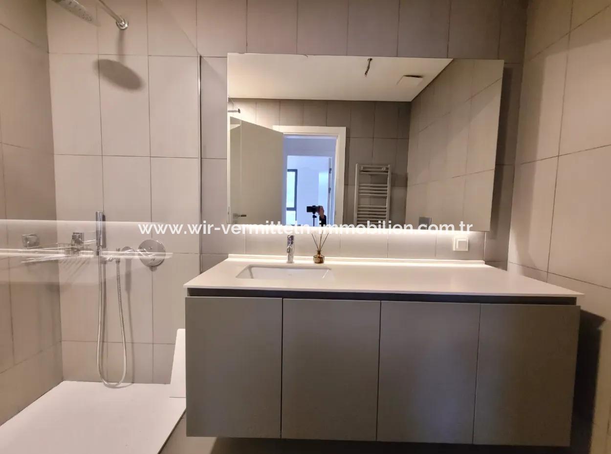 İncek Loft Satılık Teraslı  3+1 Şehir Manzaralı 3.Kat Daire