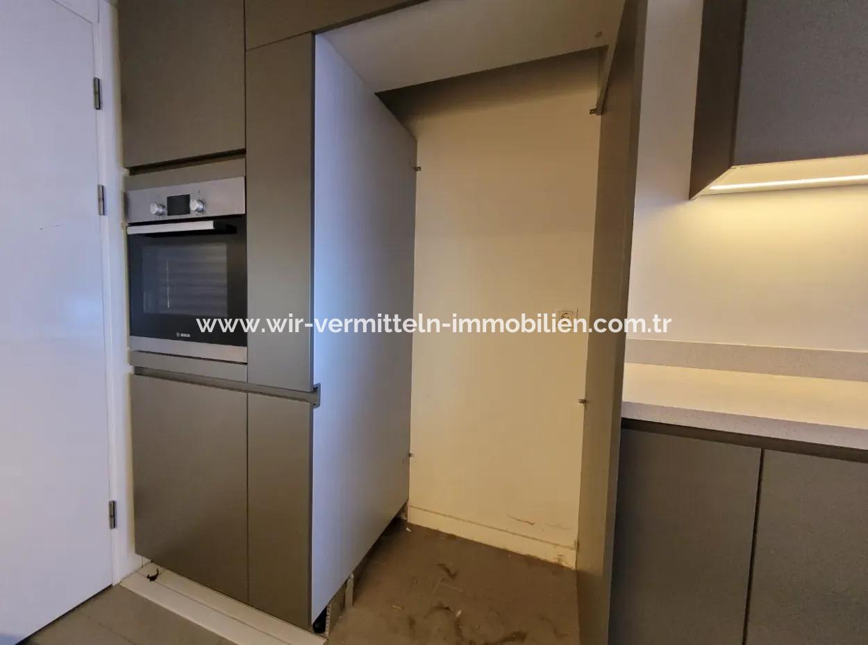 İncek Loft Satılık Teraslı  3+1 Şehir Manzaralı 3.Kat Daire