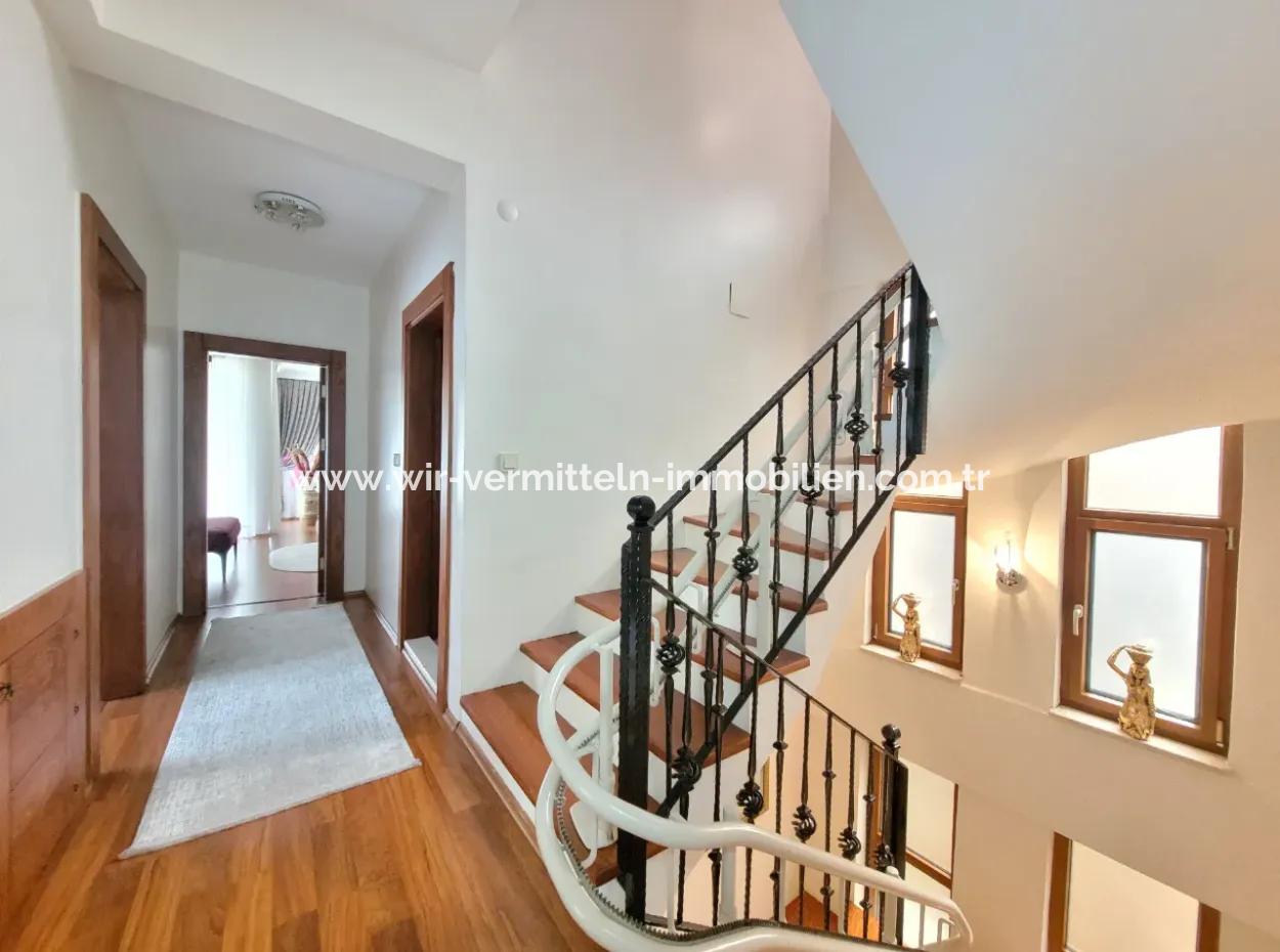 Vatandaşlığa Uygun Bursa Nilüfer Konak Mah. 340 M ² Panoramik Manzaralı Tam Müstakil Dubleks Satılık Villa