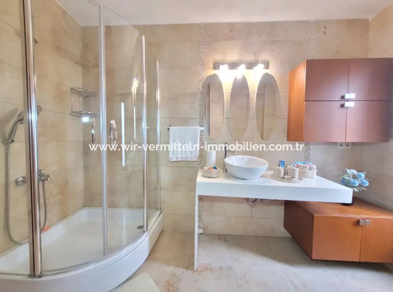 Vatandaşlığa Uygun Bursa Nilüfer Konak Mah. 340 M ² Panoramik Manzaralı Tam Müstakil Dubleks Satılık Villa