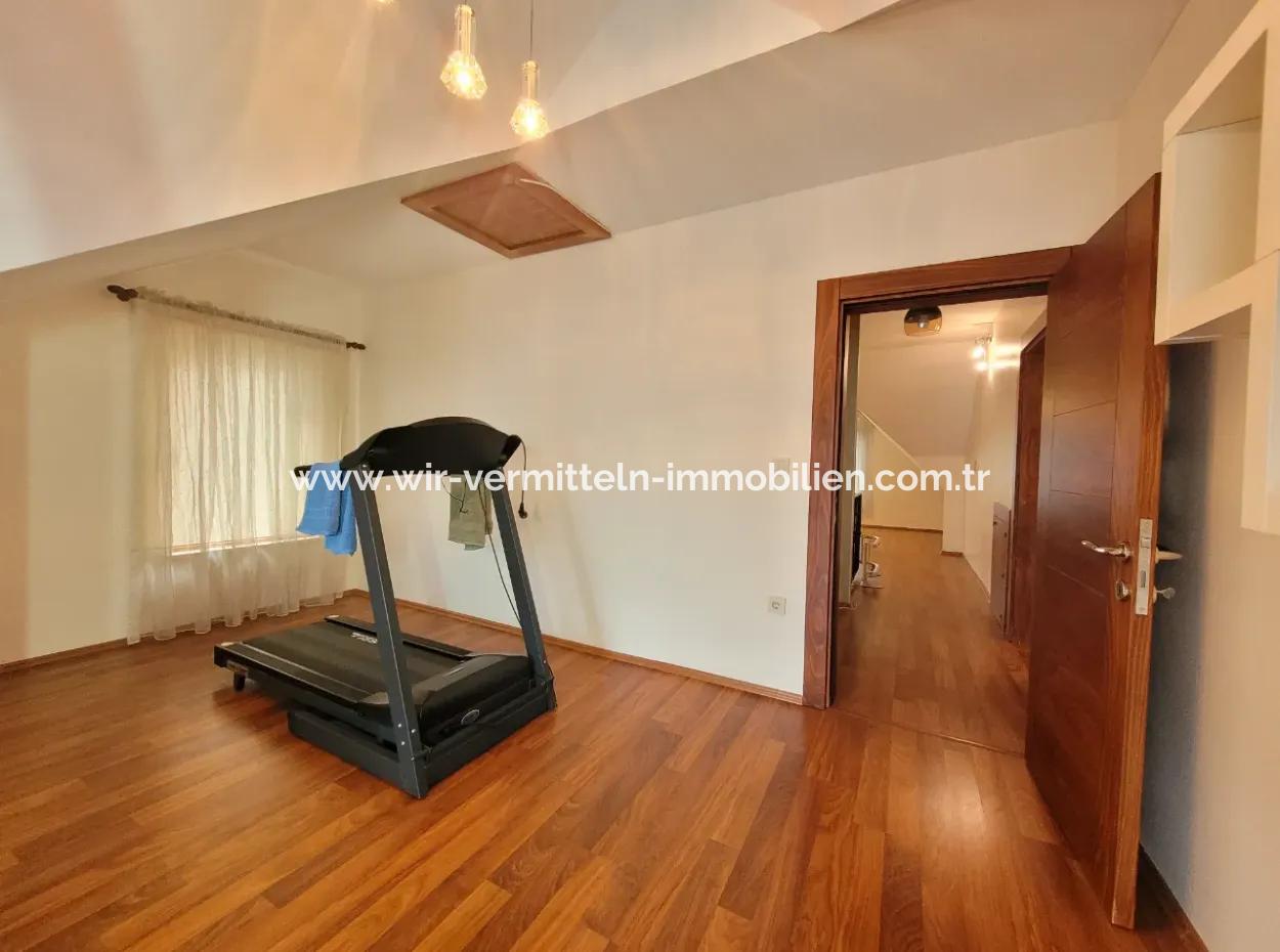 Vatandaşlığa Uygun Bursa Nilüfer Konak Mah. 340 M ² Panoramik Manzaralı Tam Müstakil Dubleks Satılık Villa