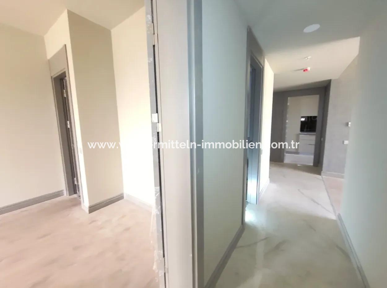 Sıfır Kent İncek Satılık  3+1  Peysaj Manzaralı 124 M² 3.Kat Daire Hacılar Mah. Gölbaşı Ankara