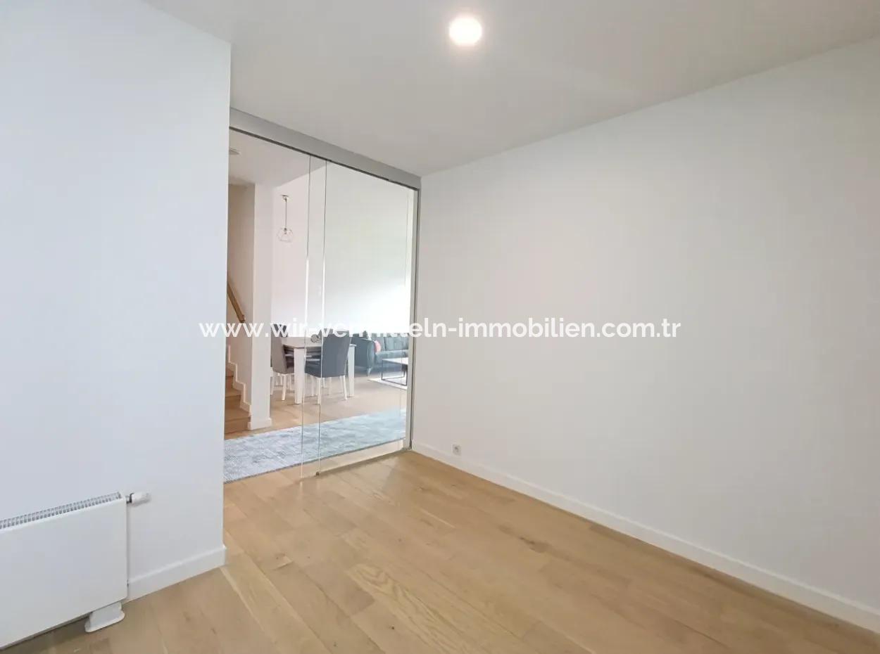 Boş Krediye Uygun Göl Manzaralı İncek Loft Satılık  3+1 Dubleks Peyzaj Manzaralı 2.Kat Daire