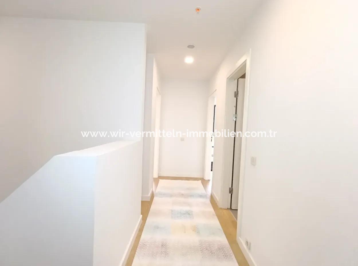 Boş Krediye Uygun Göl Manzaralı İncek Loft Satılık  3+1 Dubleks Peyzaj Manzaralı 2.Kat Daire